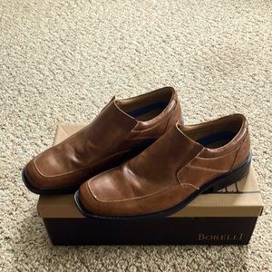 Borelli Trenton size 10.5 M features memory foam